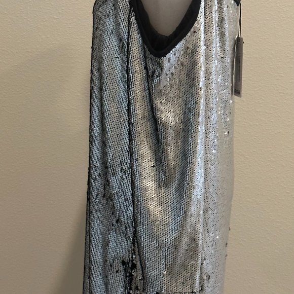 Daffy Sequin Cold Shoulder Midi Dress - Picture 3 of 5